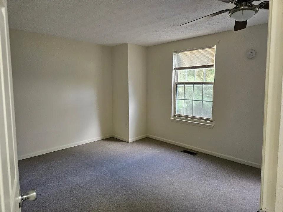 14109 Armilla Ct - Photo 2 of 10