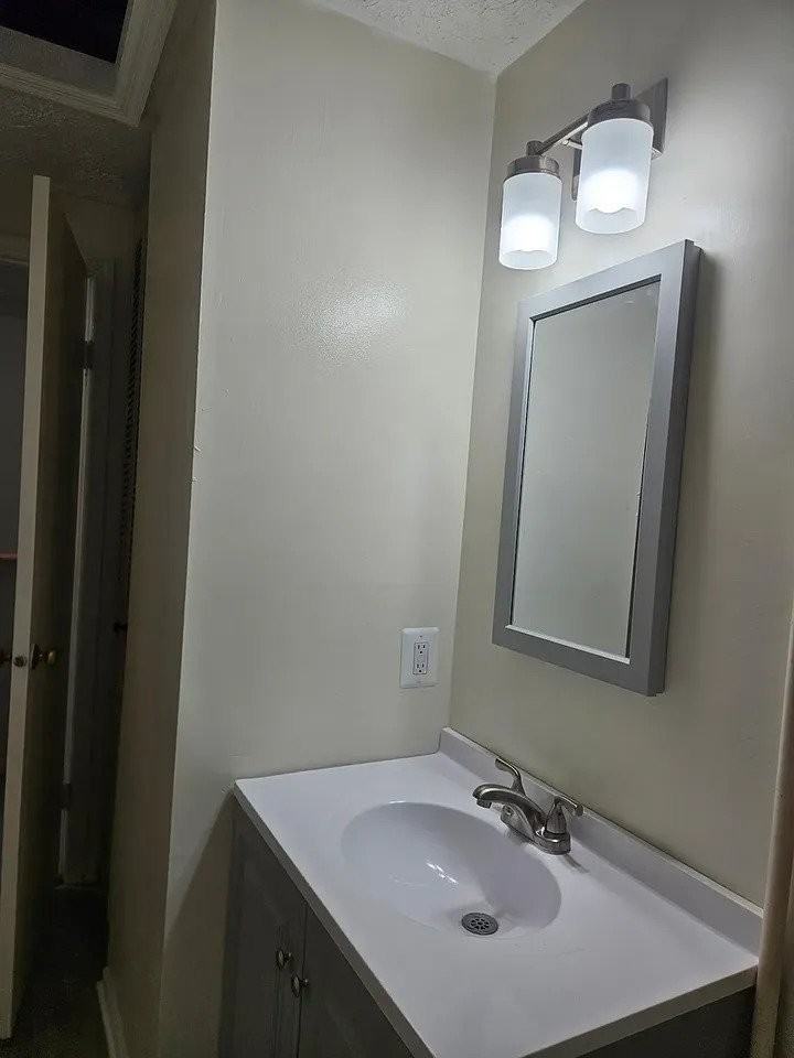 14109 Armilla Ct - Photo 5 of 10