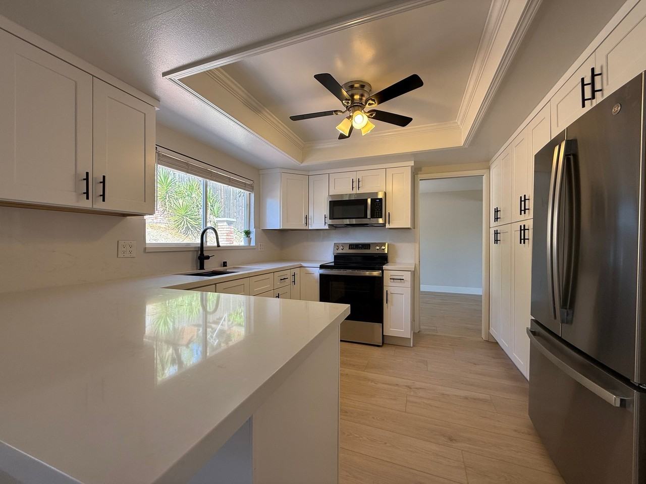 3028 Elmo Rd - Photo 4 of 20