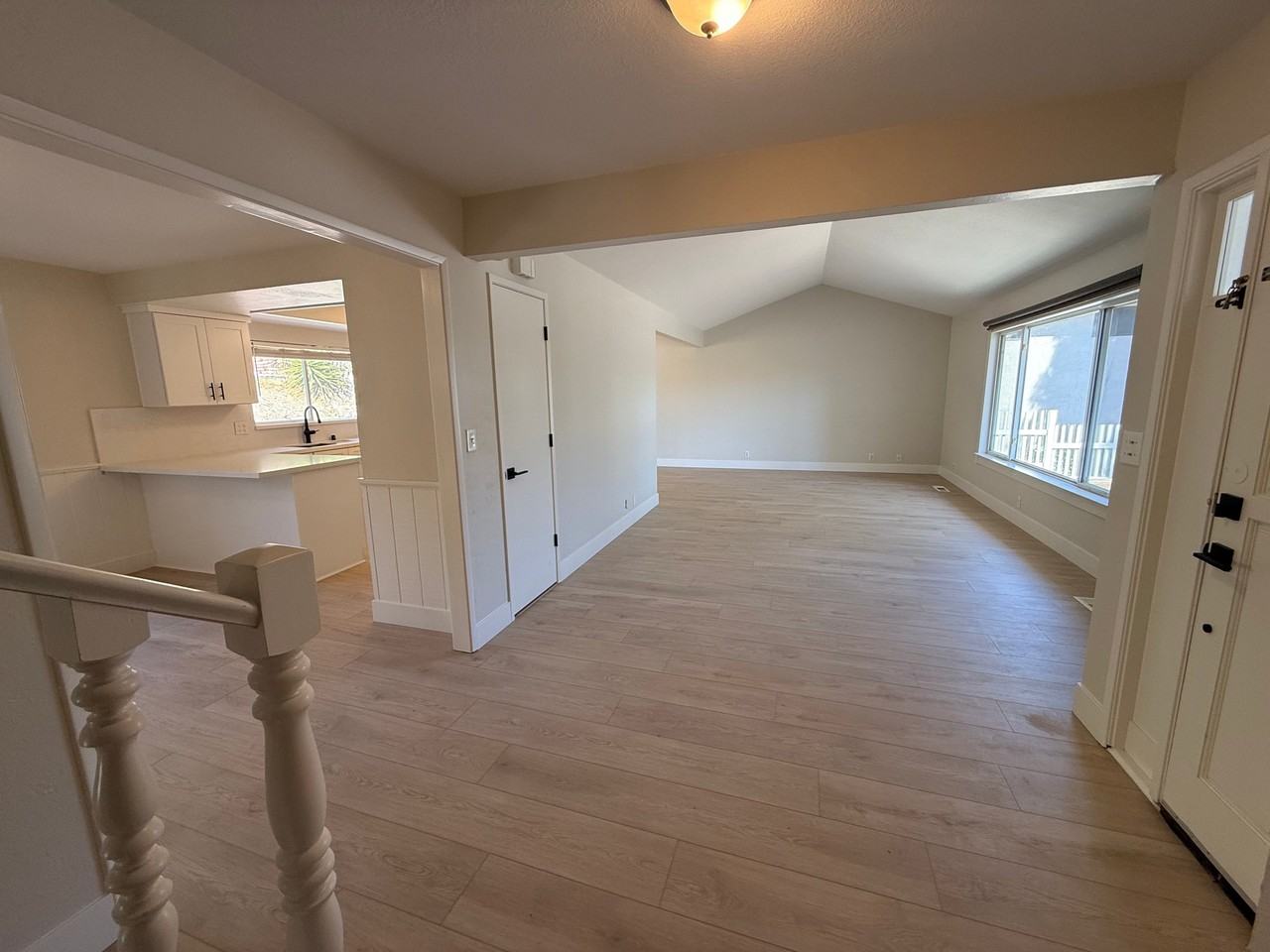 3028 Elmo Rd - Photo 6 of 20