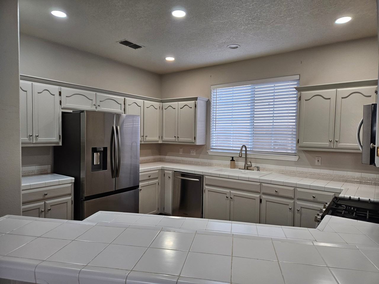 7324 Peregrine Rd Ne - Photo 5 of 19