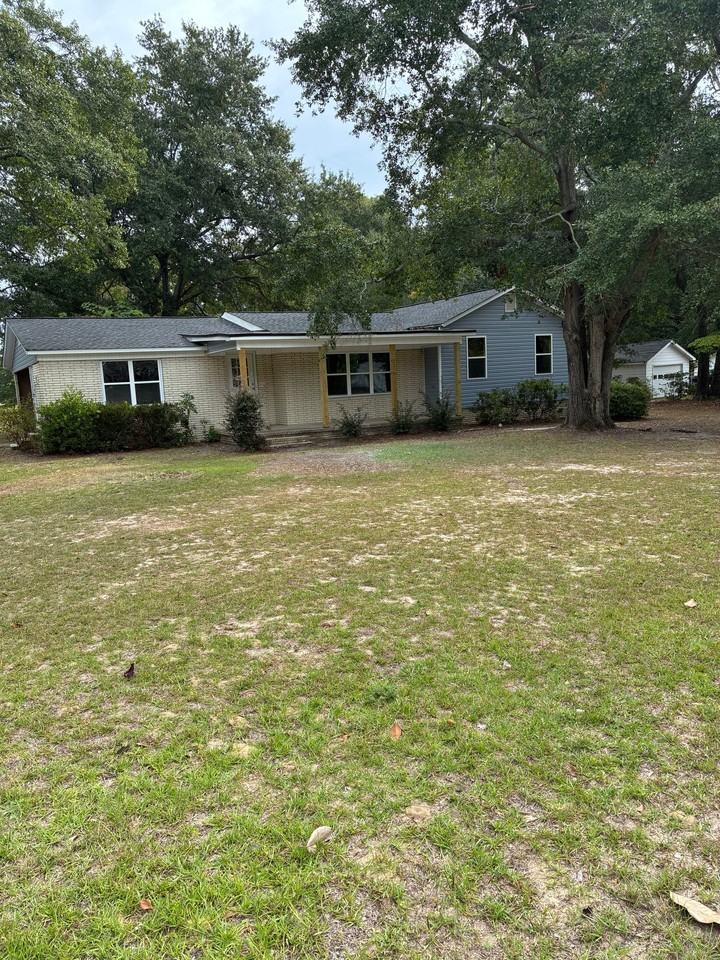 303 S Minor St - Photo 2 of 19