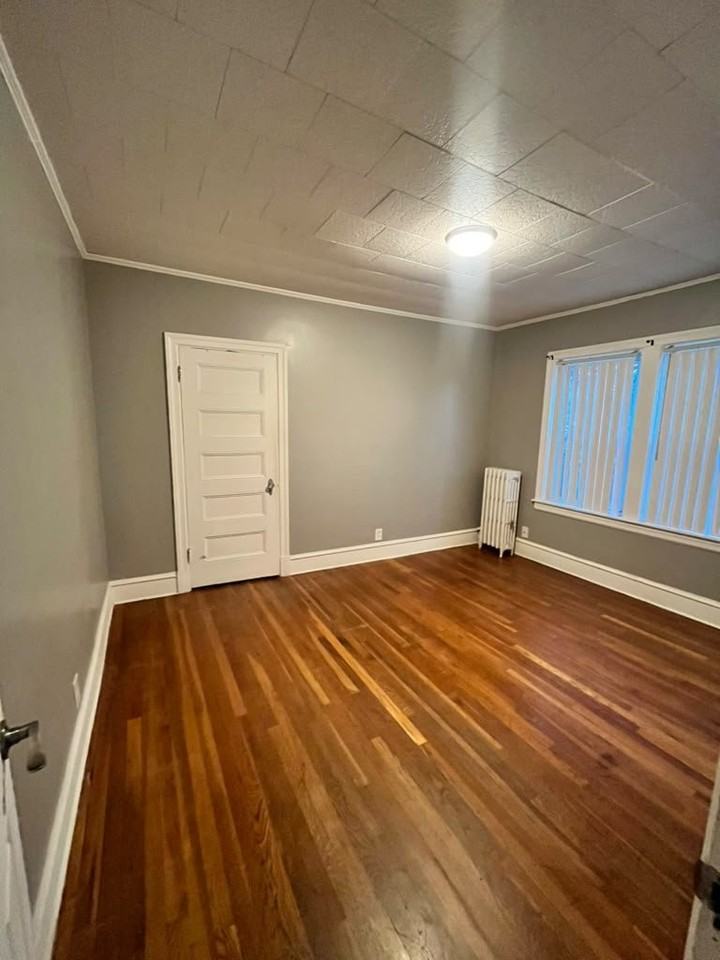 2118 Riverside Ave #2 - Photo 3 of 9
