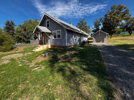 featured image of 2535 Bly St