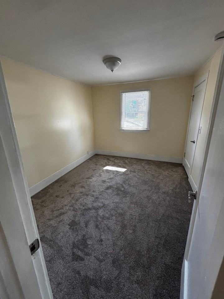 2535 Bly St - Photo 4 of 11
