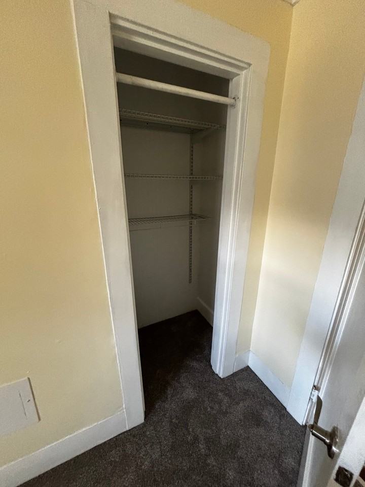 2535 Bly St - Photo 5 of 11