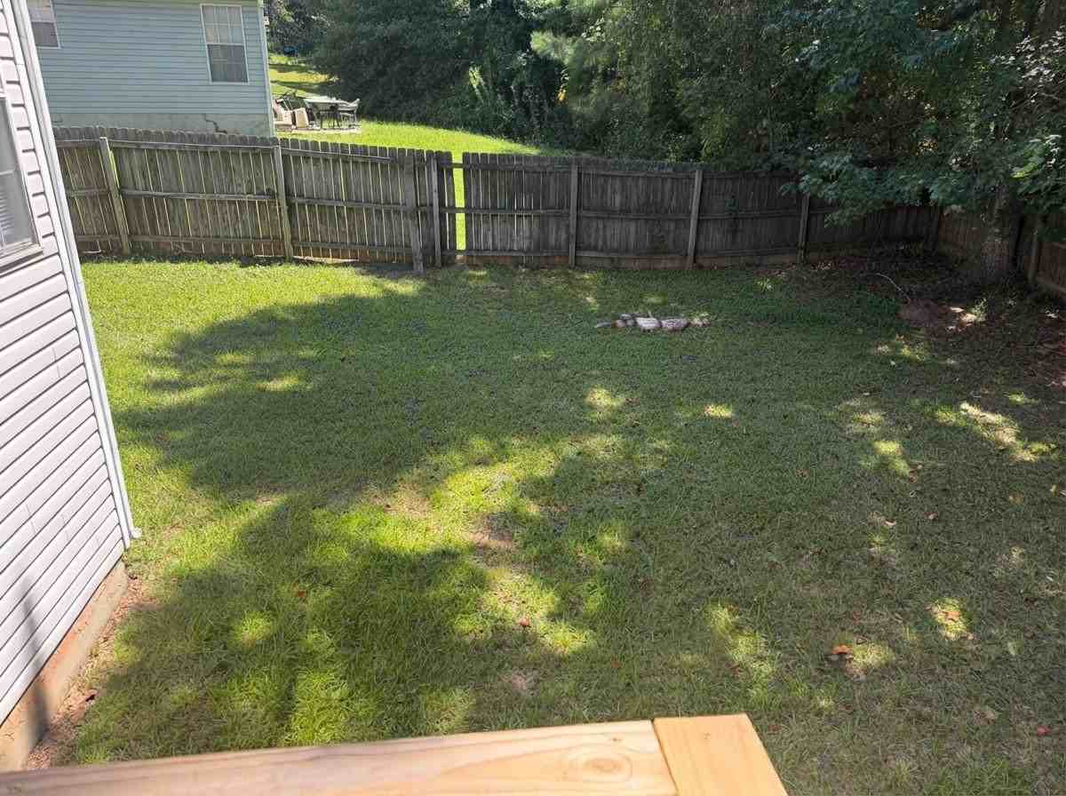 1596 Wembley Dr - Photo 2 of 12
