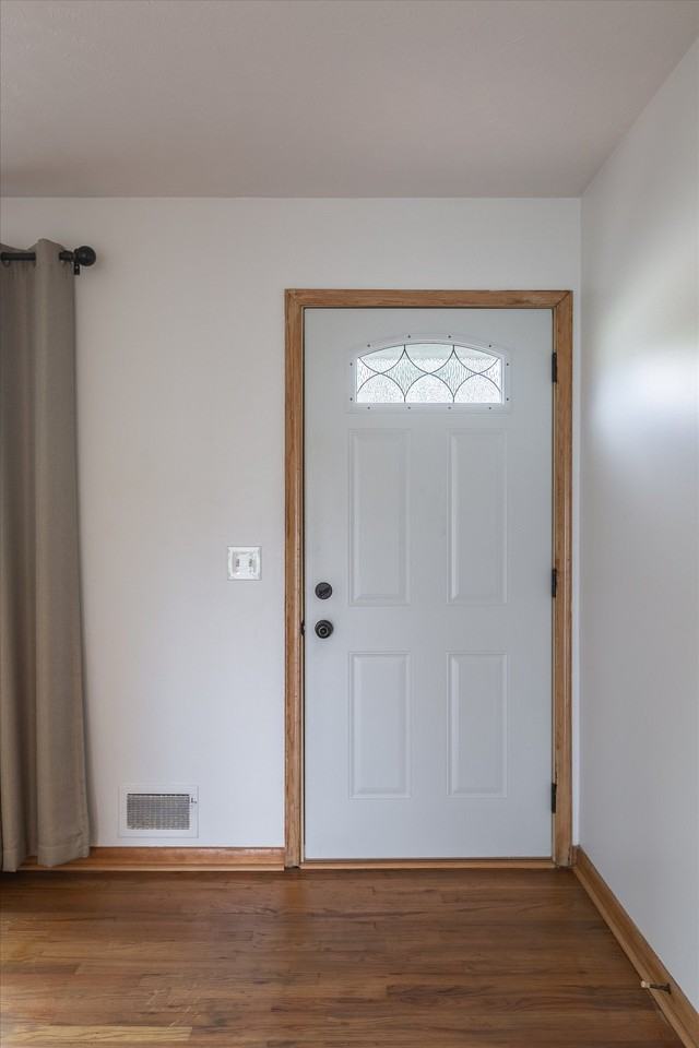 213 Highland Dr - Photo 4 of 20