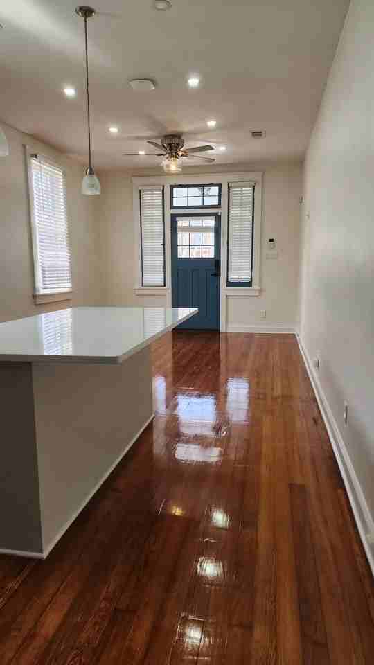 1860 Rosiere St - Photo 5 of 17