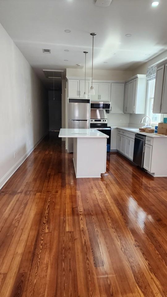 1860 Rosiere St - Photo 6 of 17