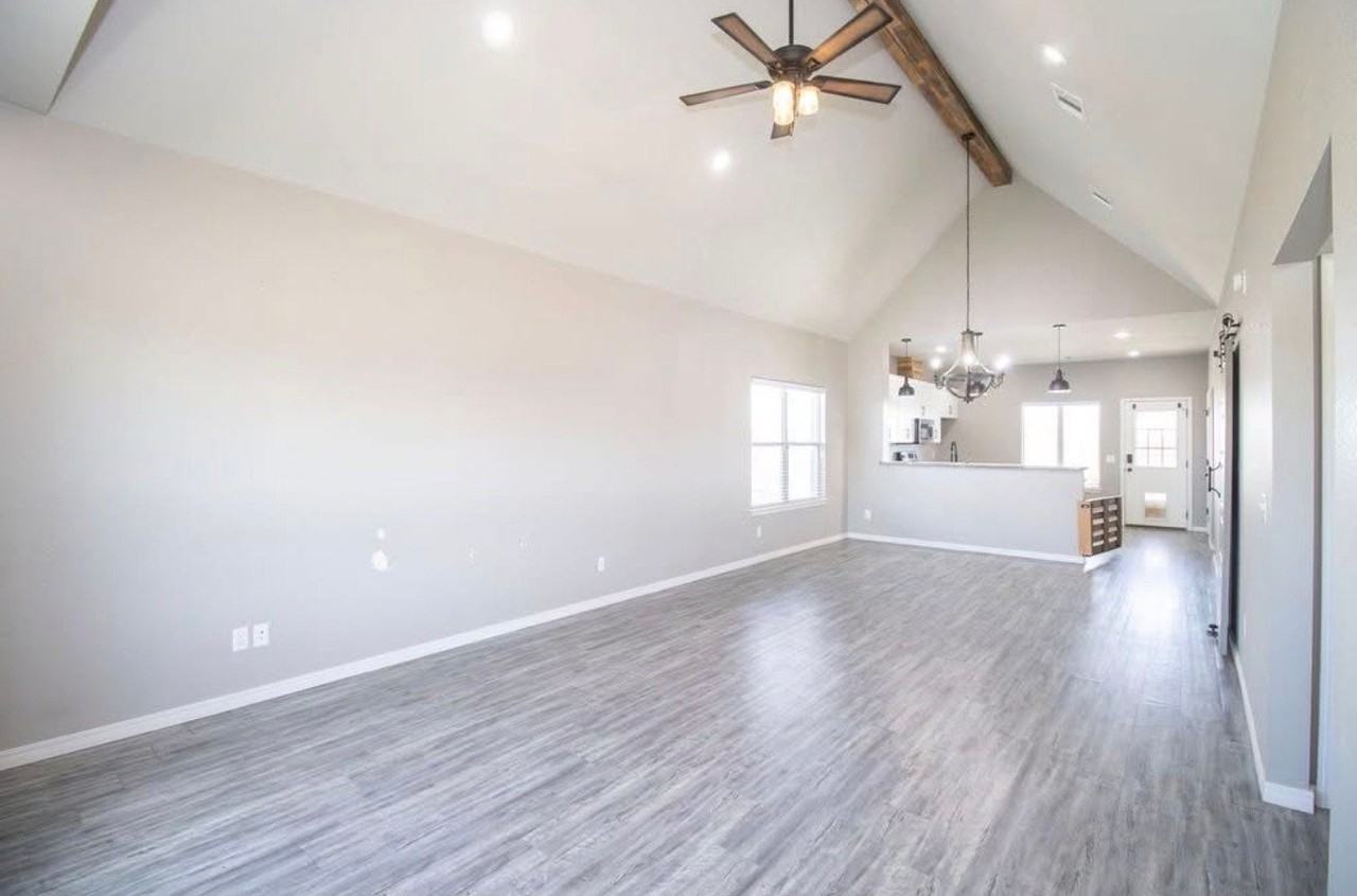 1719 Tumbleweed - Photo 3 of 13