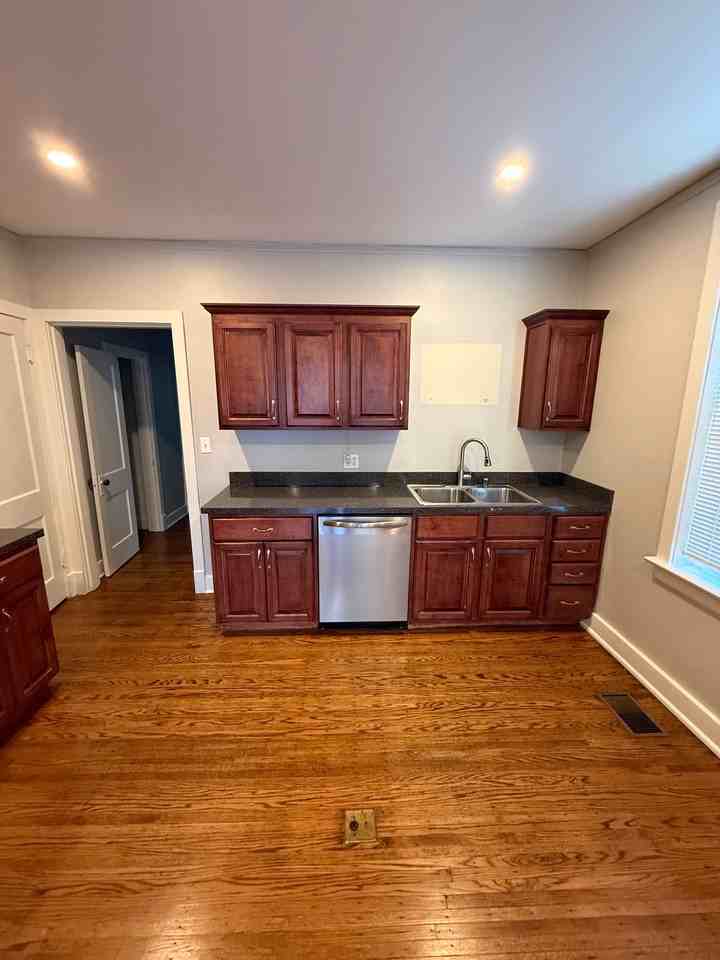 2124 Maryland Ave #2 - Photo 6 of 18
