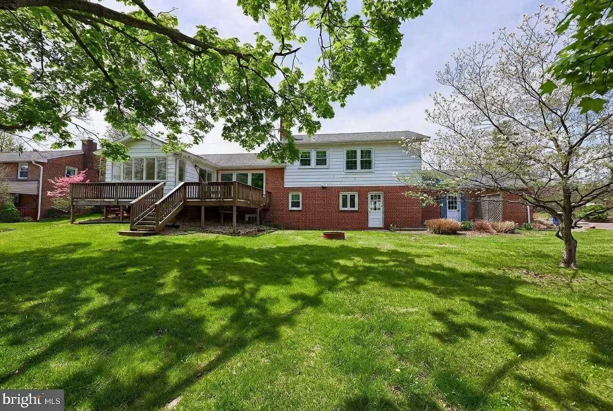 1571 N Northern Way - Photo 3 of 15