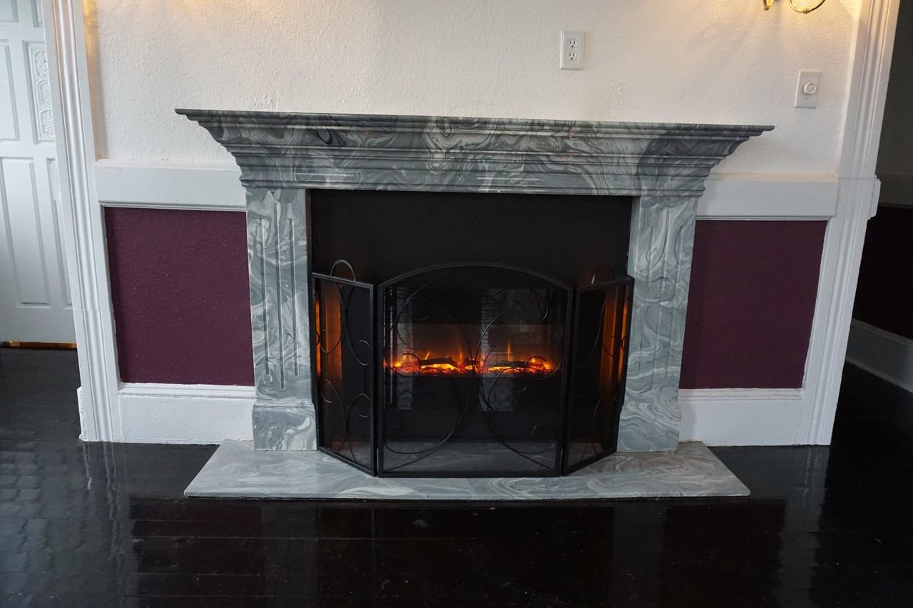 12323 A St S #1A - Photo 4 of 11