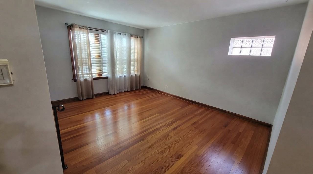 6237 Eichelberger St #2W - Photo 2 of 6