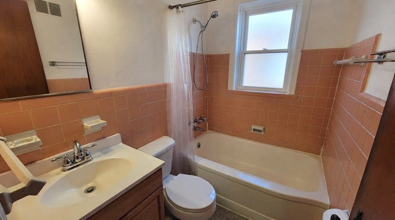 6237 Eichelberger St #2W - Photo 4 of 6