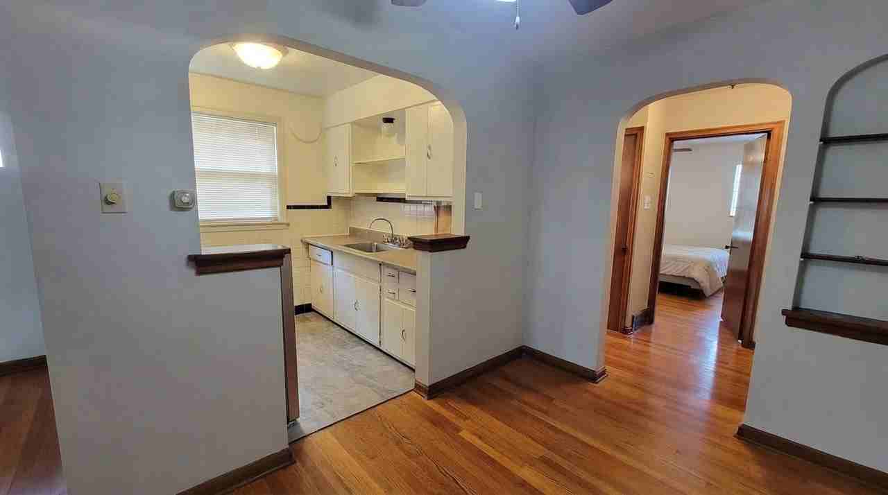 6237 Eichelberger St #2W - Photo 6 of 6