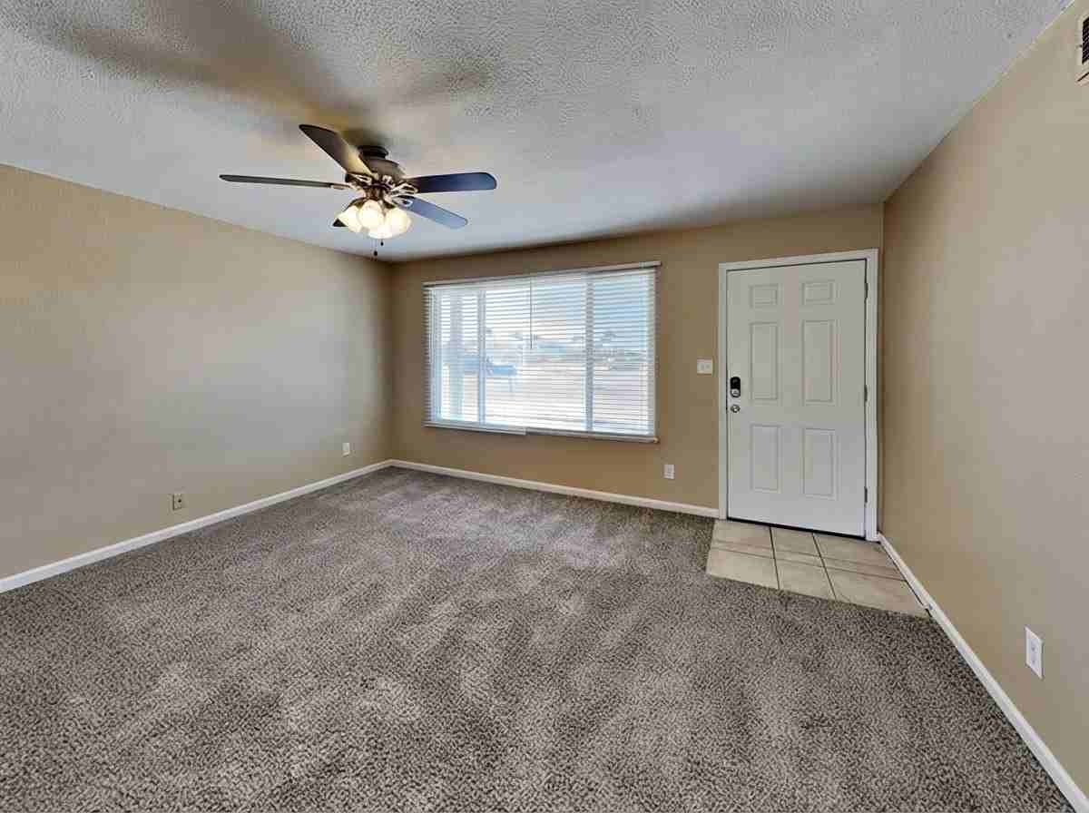 5026 S 20th Ave - Photo 7 of 7