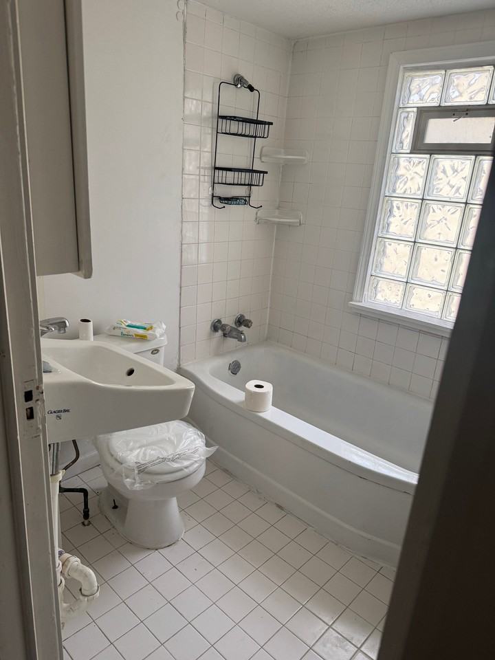 8851 Hugh St - Photo 2 of 14