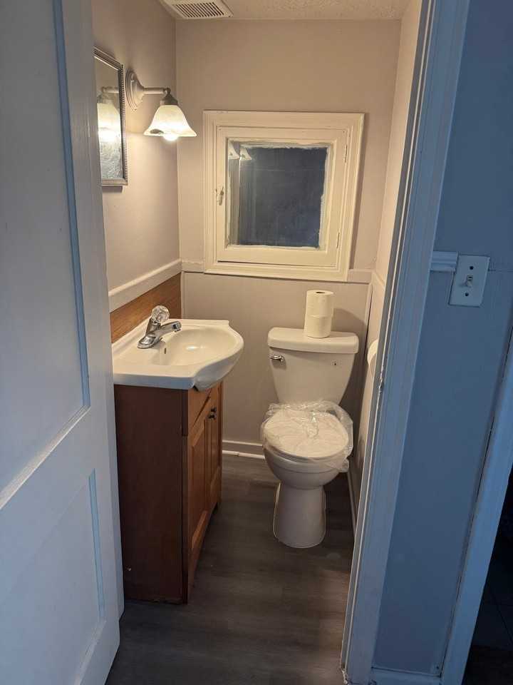 8851 Hugh St - Photo 3 of 14