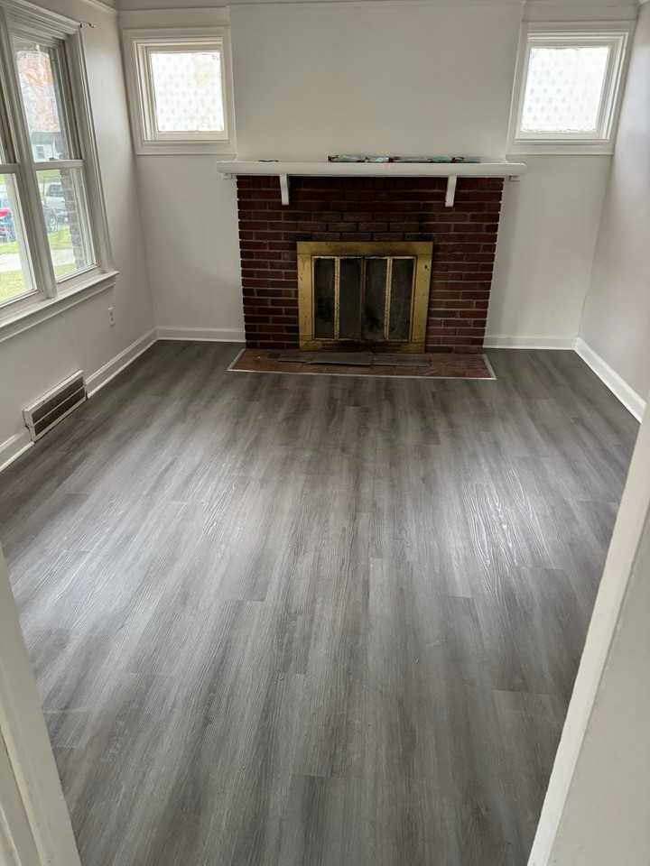 8851 Hugh St - Photo 5 of 14