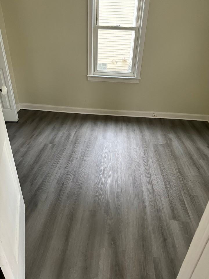 8851 Hugh St - Photo 6 of 14