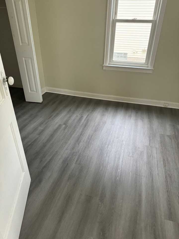 8851 Hugh St - Photo 7 of 14
