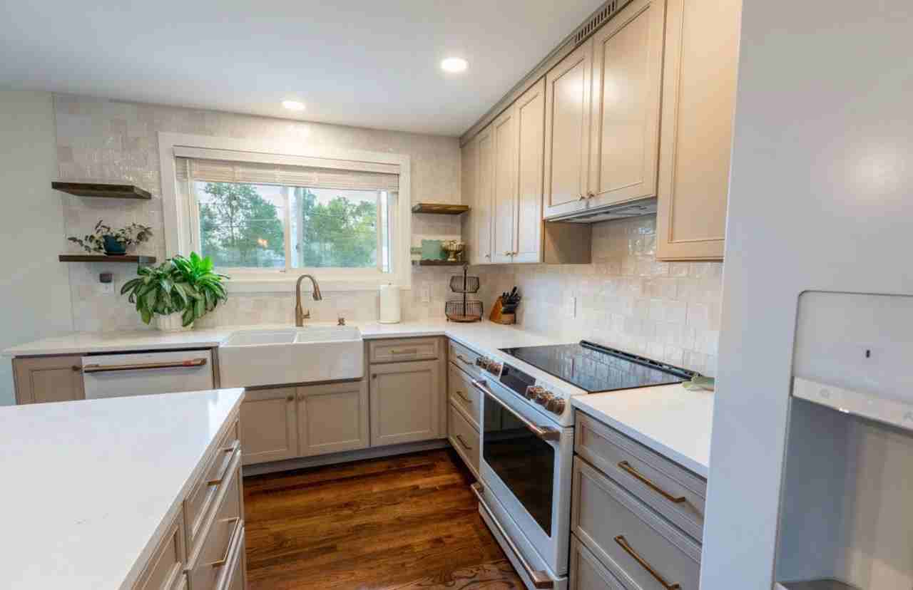 7718 Umatilla St - Photo 6 of 18