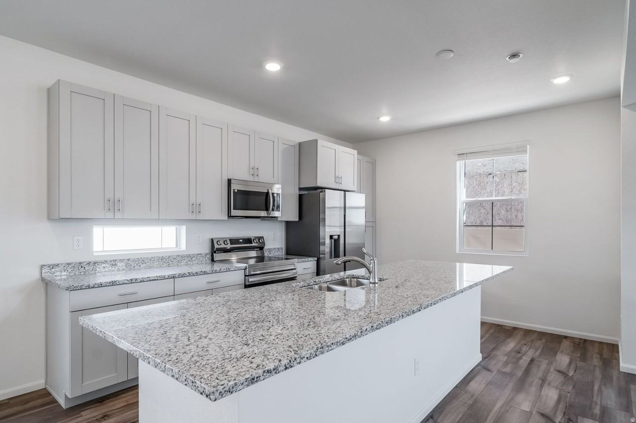 54 N Provo River Rd - Photo 7 of 20