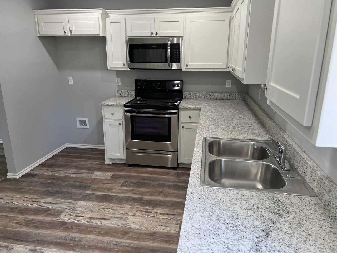 744 N Hodge St #744 - Photo 6 of 10