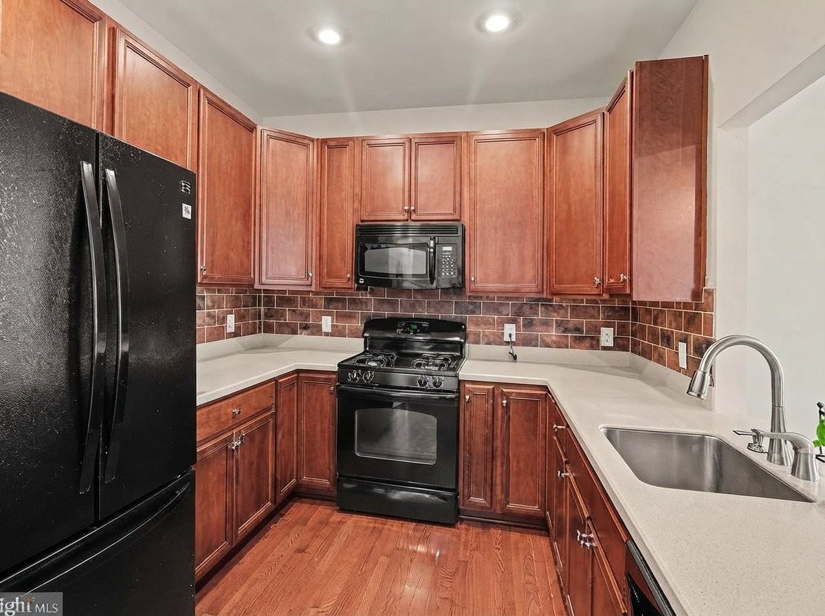 15041 Sunflower Dr - Photo 5 of 19