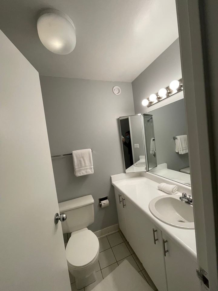 333 E Grand Ave - Photo 7 of 7