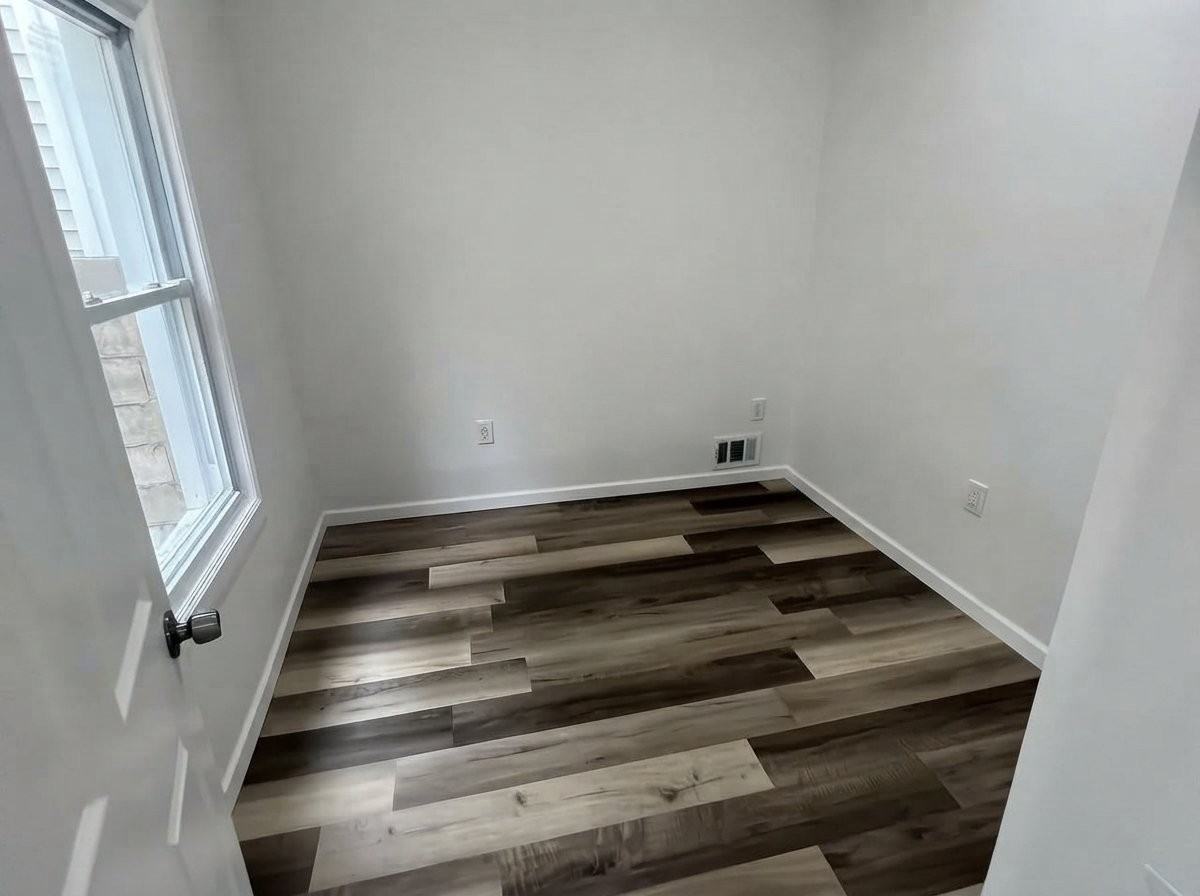 114 Garside St #FL2 - Photo 3 of 9