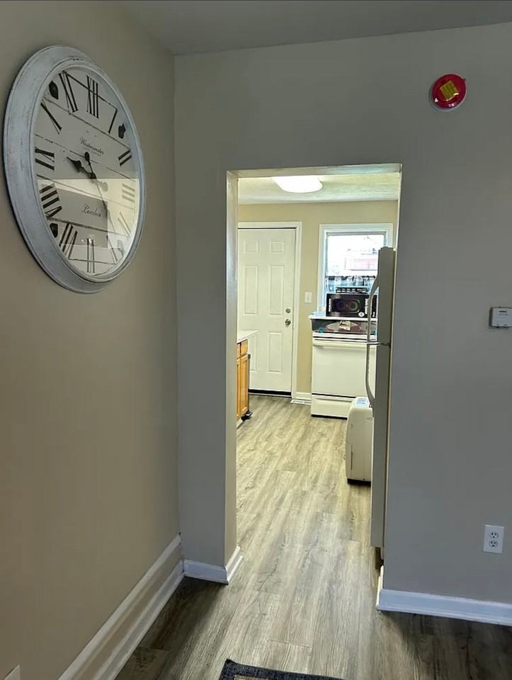 261 Clarendon Ave - Photo 2 of 6