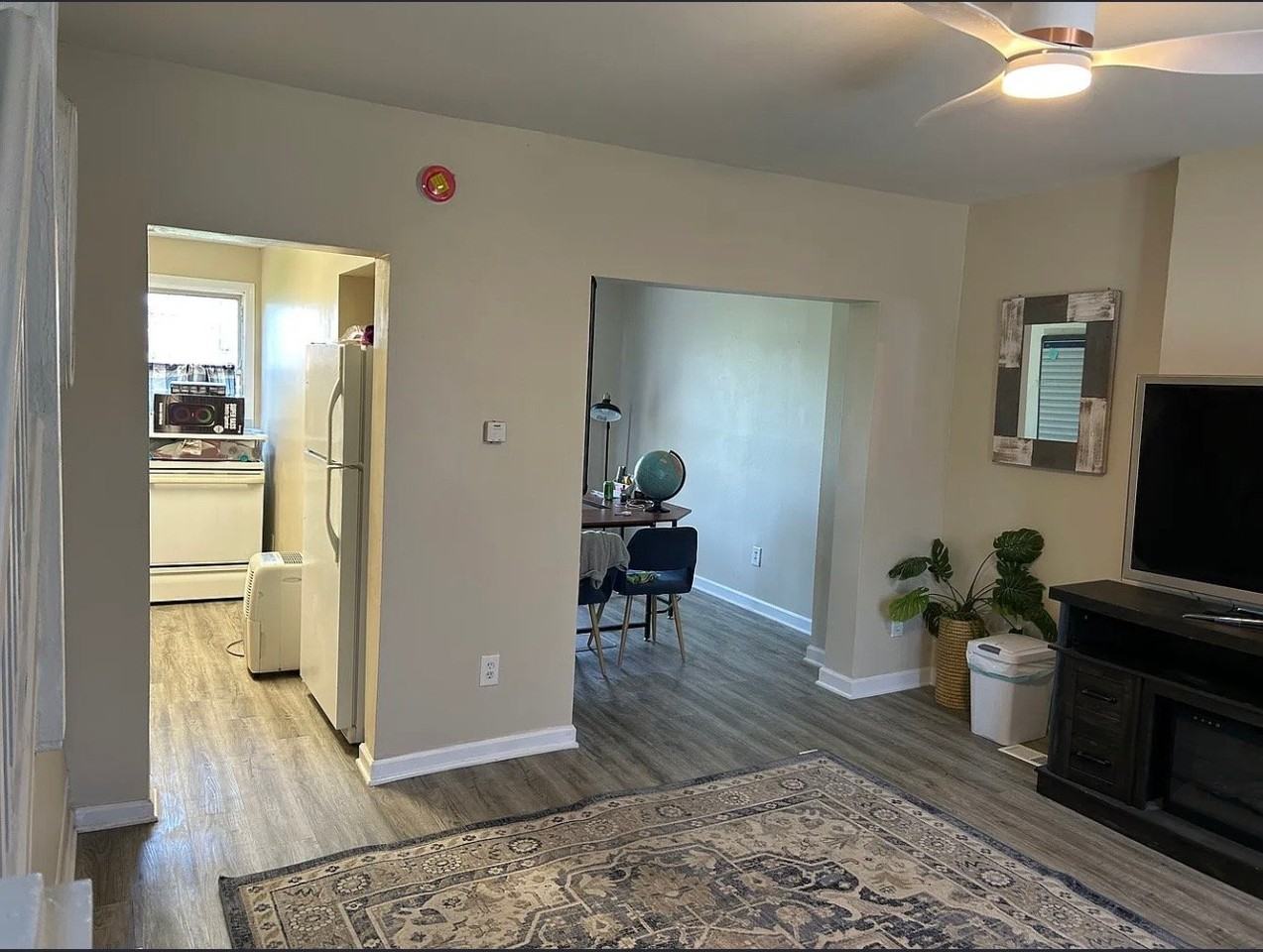 261 Clarendon Ave - Photo 6 of 6