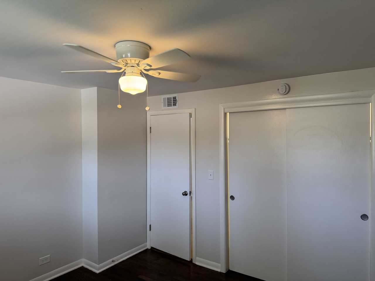 13838 South Indiana Avenue - Photo 7 of 32