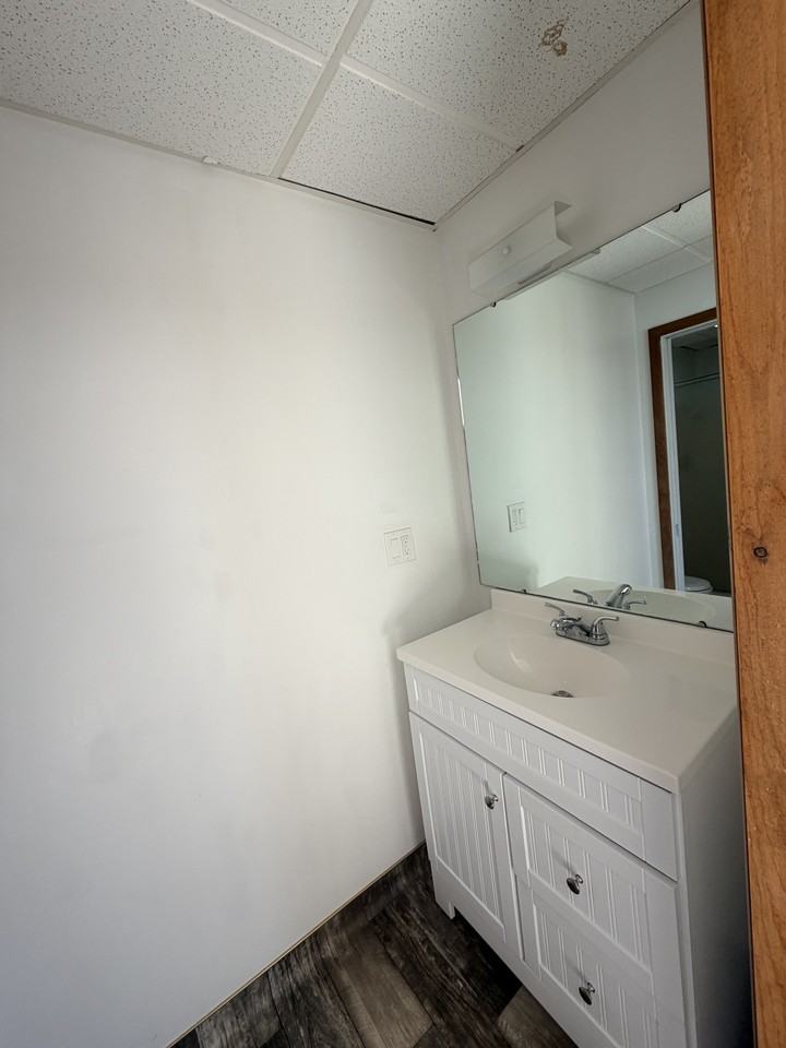 1011 River Drive - Photo 3 of 16