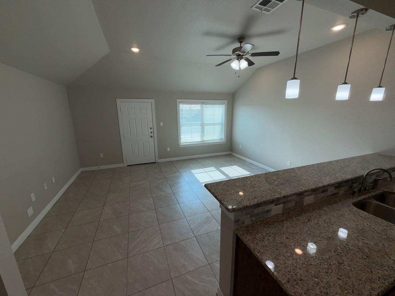 3210 S 13th St - Photo 2 of 12