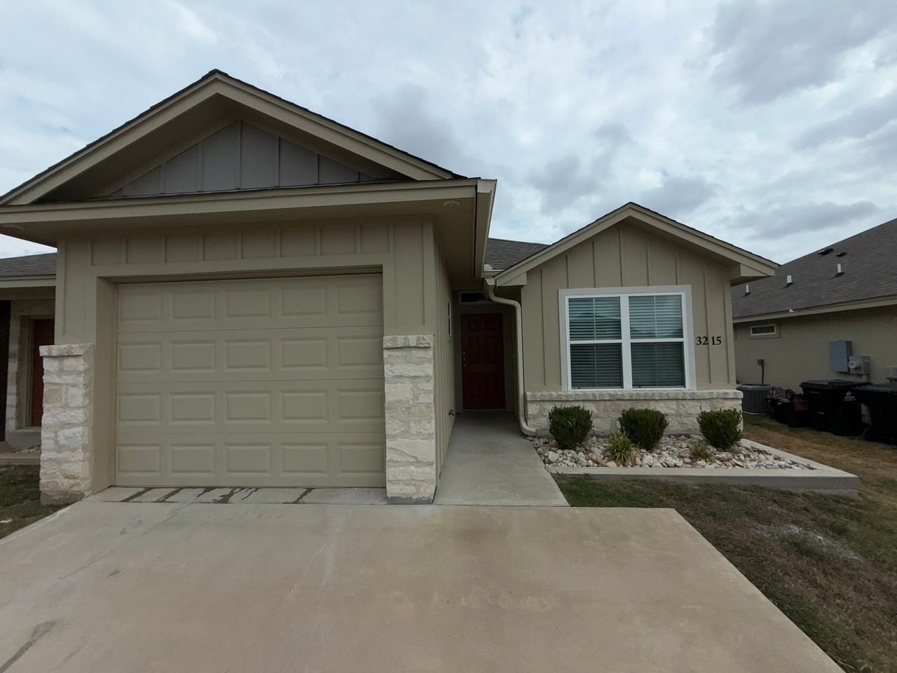 3215 Addison Way - Photo 3 of 14