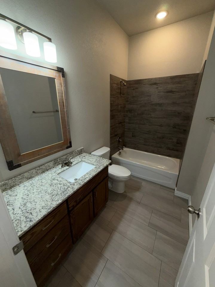 3227 Bordon Dr - Photo 4 of 12
