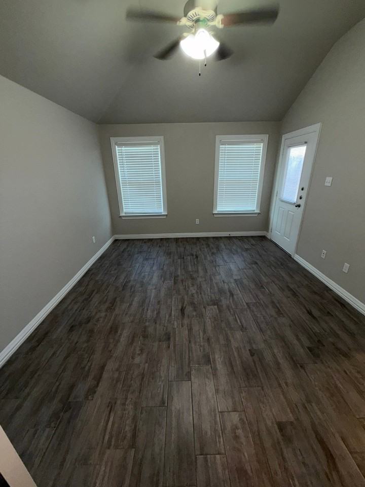 3227 Bordon Dr - Photo 7 of 12