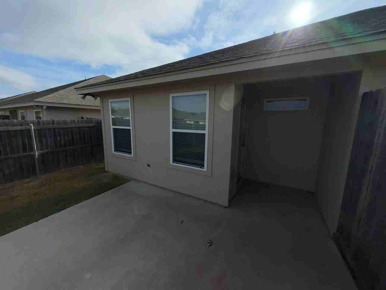 3302 S 13th St - Photo 2 of 12