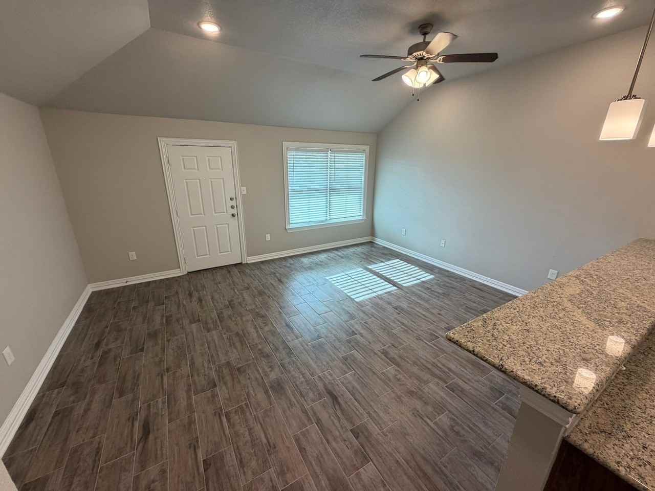 3302 S 13th St - Photo 7 of 12