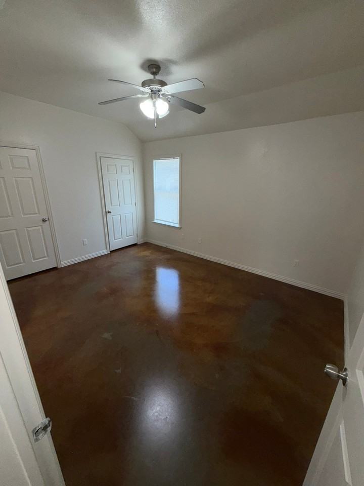 508 East Young Avenue - Photo 2 of 17