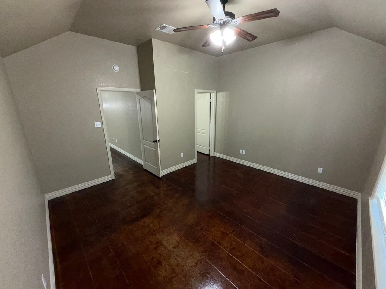 623 Ferrara Circle - Photo 6 of 17
