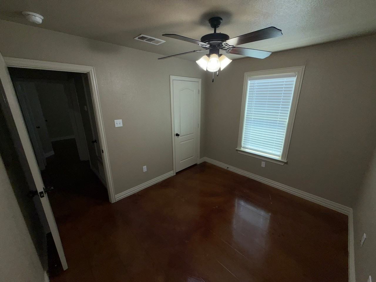 704 Ferrara Circle - Photo 3 of 18