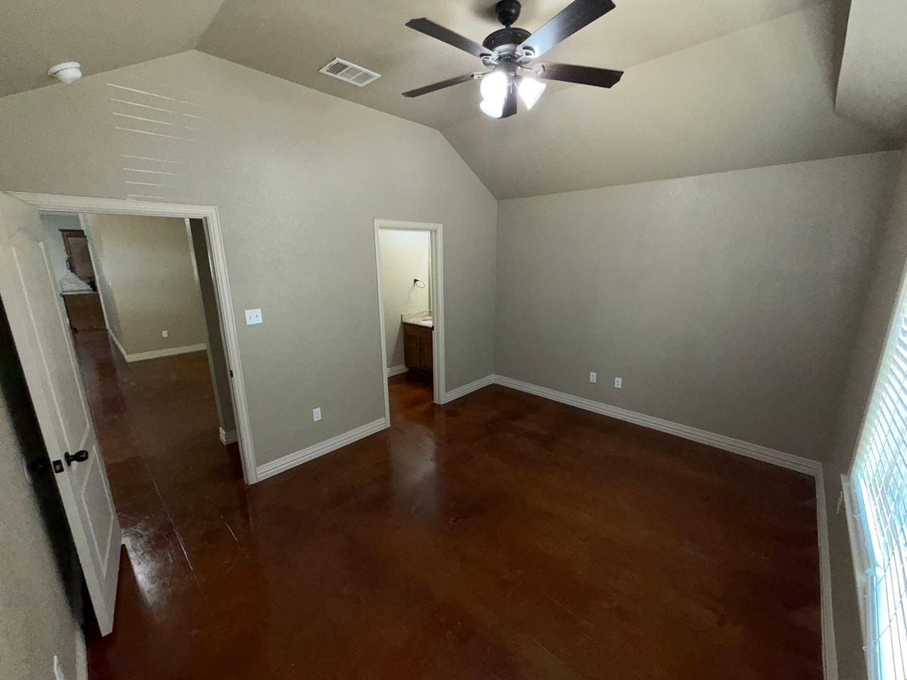 704 Ferrara Circle - Photo 4 of 18