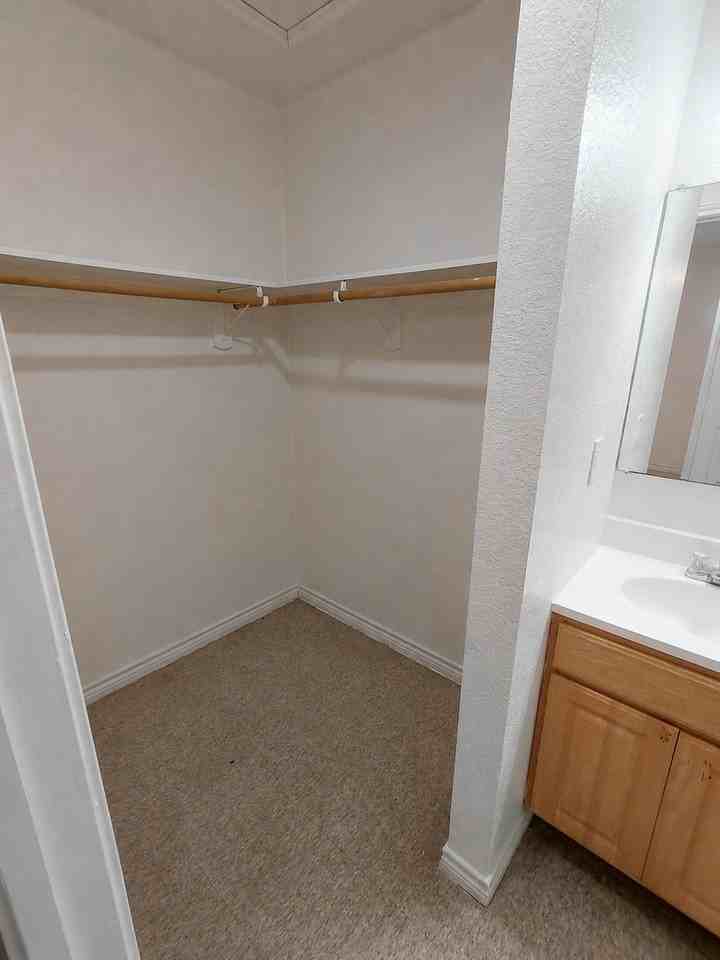 727 East Avenue D - Photo 2 of 5