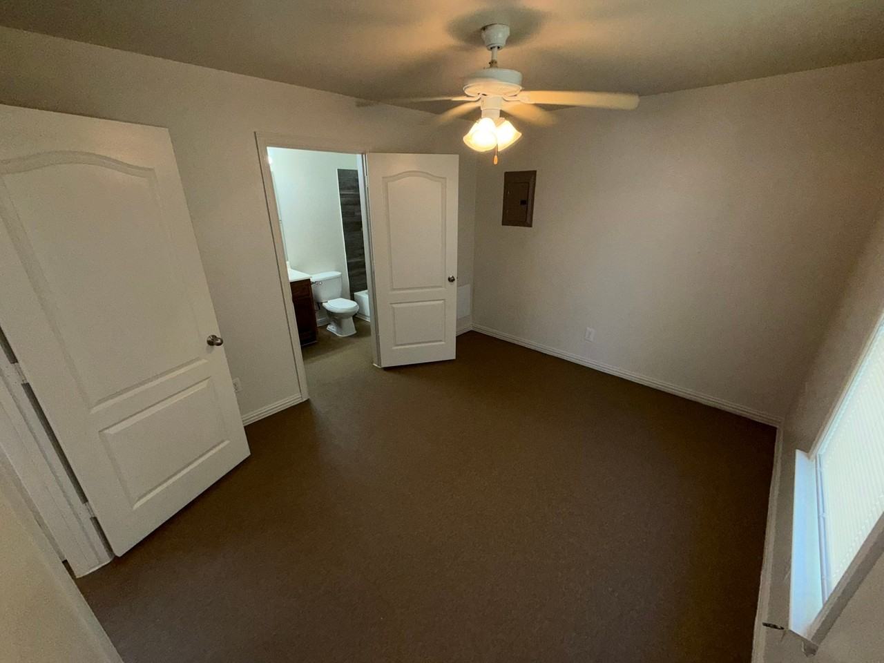 1118 South MLK - Photo 2 of 9