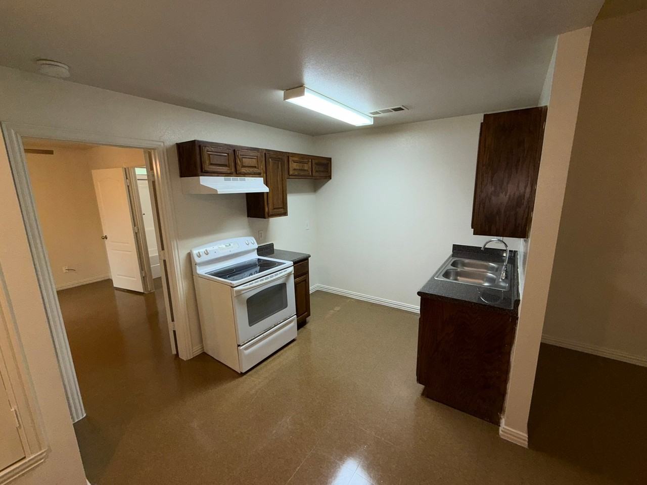 1120 S MLK - Photo 5 of 9